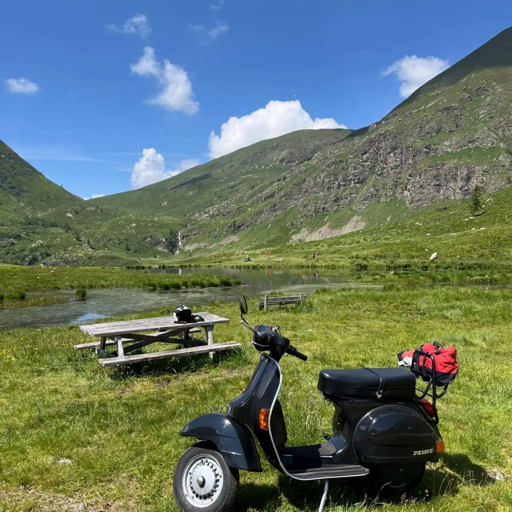 Concorso fotografico "Le tue vacanze in Vespa" - CLASSIFICA e Vincitore 4 vespa al passo 3